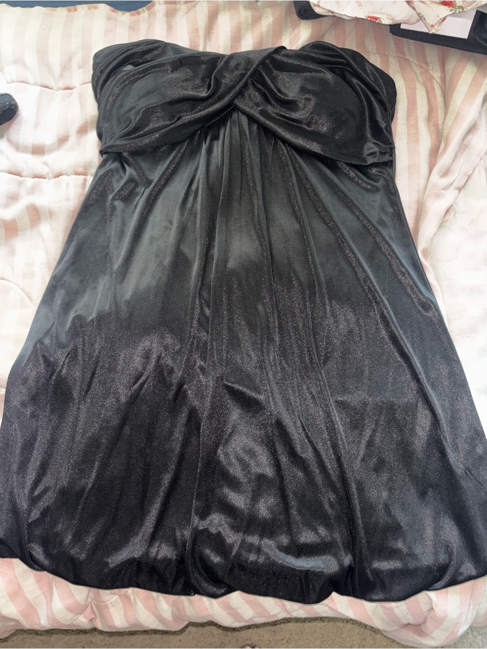 Vintage Y2K Forever 21 Black Satin Strapless Crossover Twist Bubble Dress L